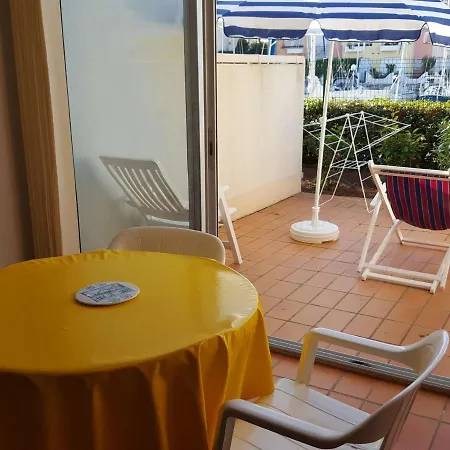 アパート Au Cap D'agde Avec Parking, Piscine Et Terrasse - Fr-1-702-2 アグド