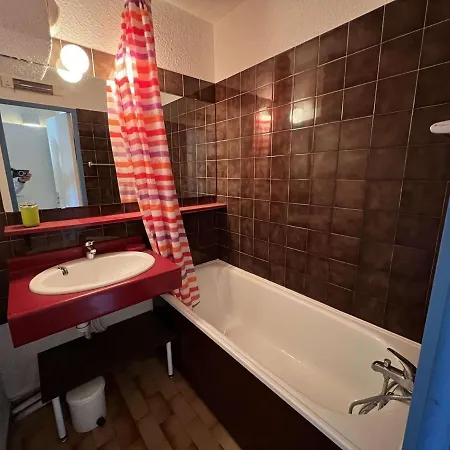 Au Cap D'agde Avec Parking, Piscine Et Terrasse - Fr-1-702-2 Apartmán